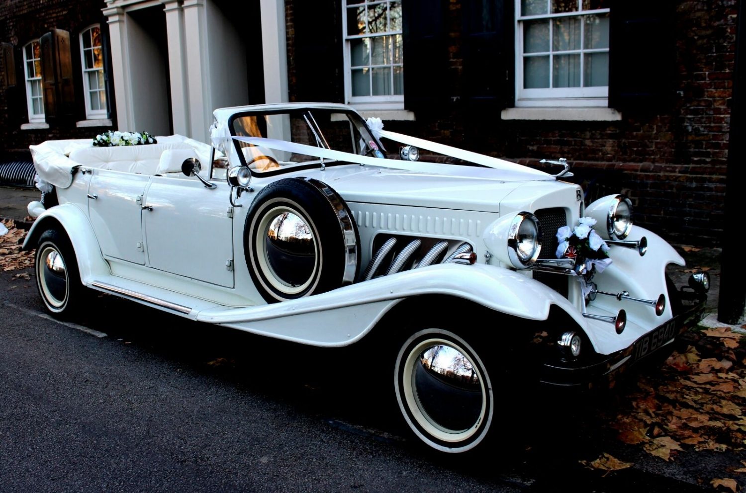 vintage car rental for wedding chicago